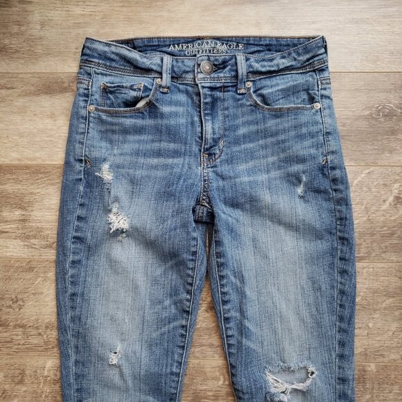 American Eagle Distressed Super Skinny Jeans - Picture 3 of 9